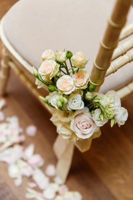 Ruby & Grace Wedding Flowers at Hedsor House. Image by Kerry Morgan Photography